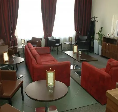 Hotel Alessandria Garni 3*
