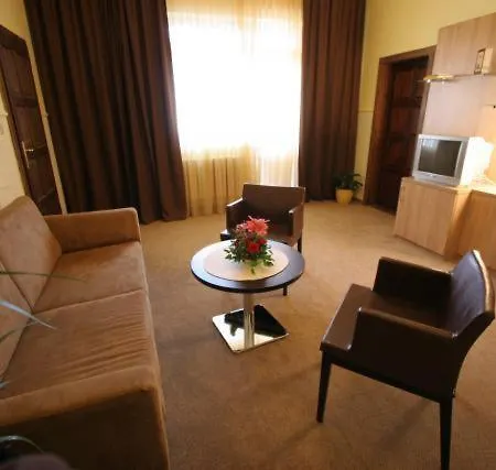 Hotel Alessandria Garni Kosice
